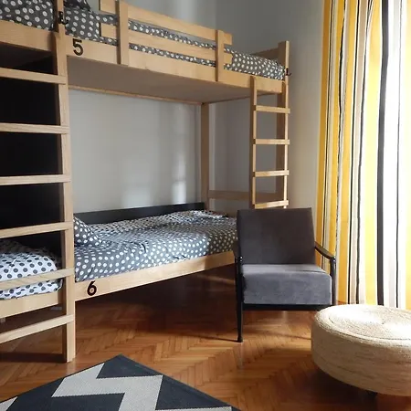 Hostel White Owl *